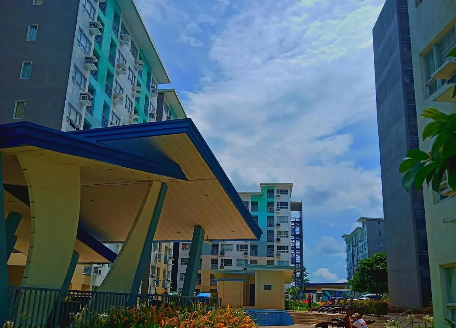 Seawind Condominium By Damosa Land Near Airport Davao 0*,  Филиппины