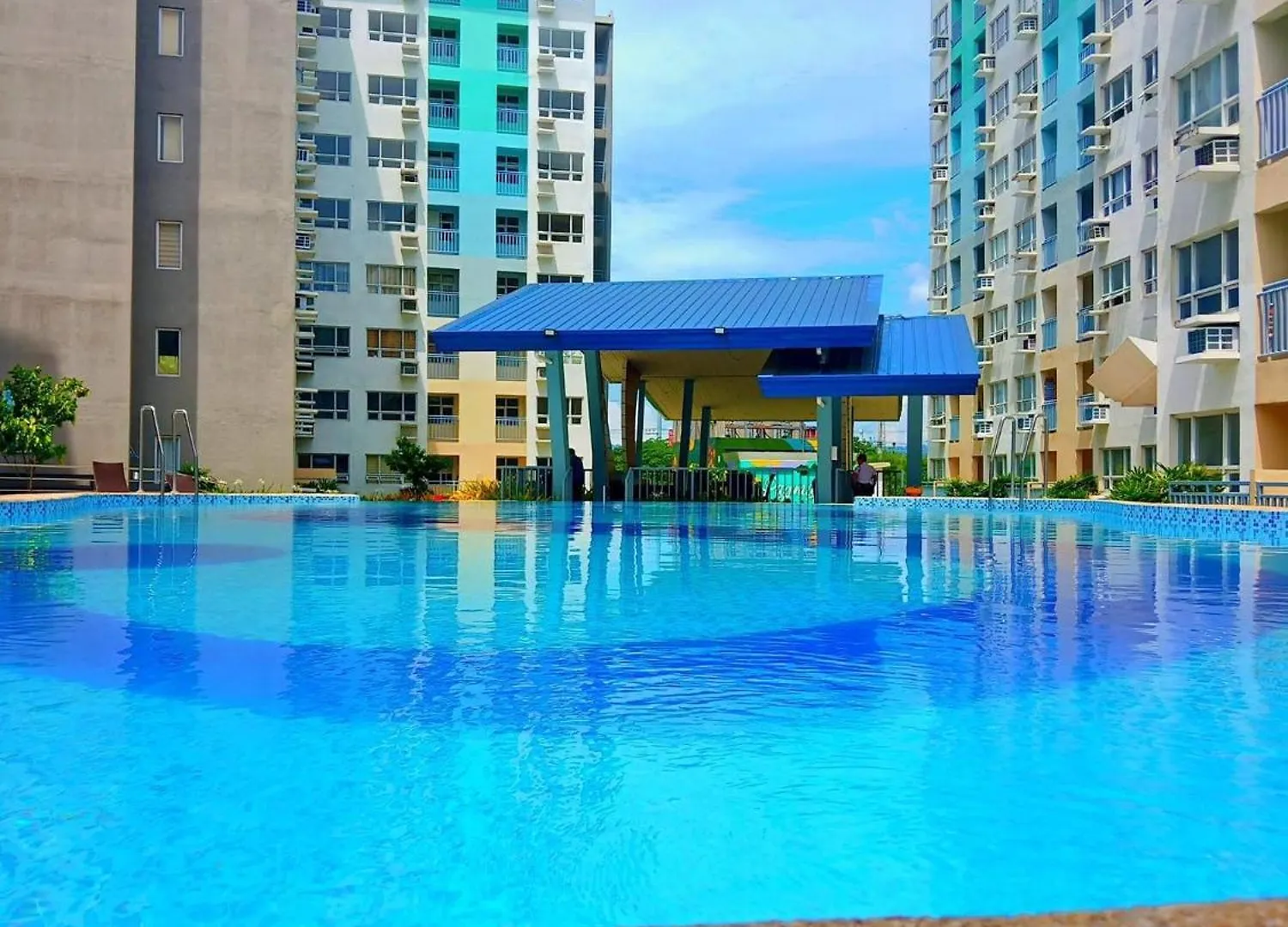 Апарт-отель Seawind Condominium By Damosa Land Near Airport Davao